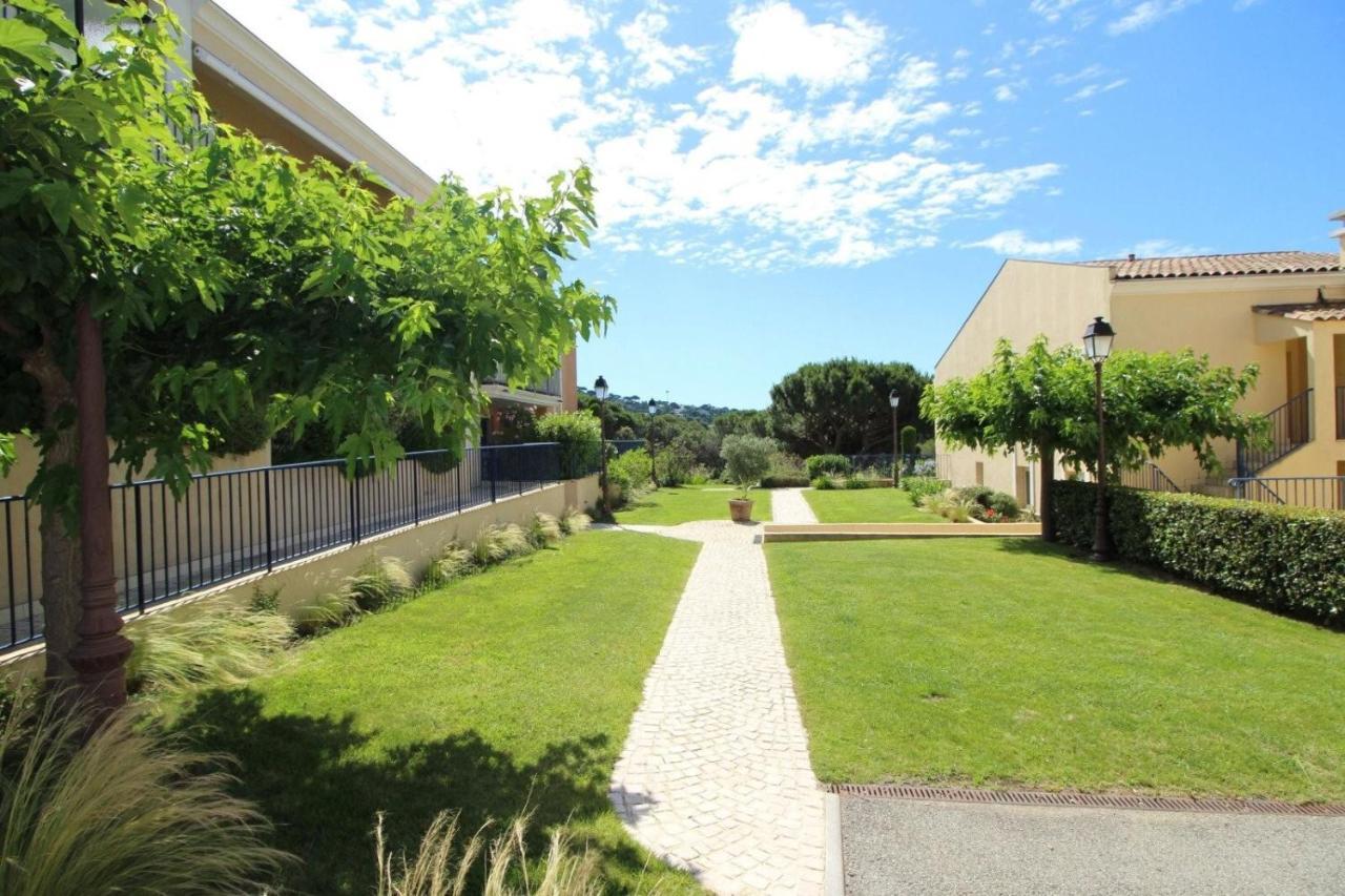 Sainte-Maxime - 3 Bedroom Apartment, Air Conditioned, Outdoor Terrace, Swimming Pool Exterior foto